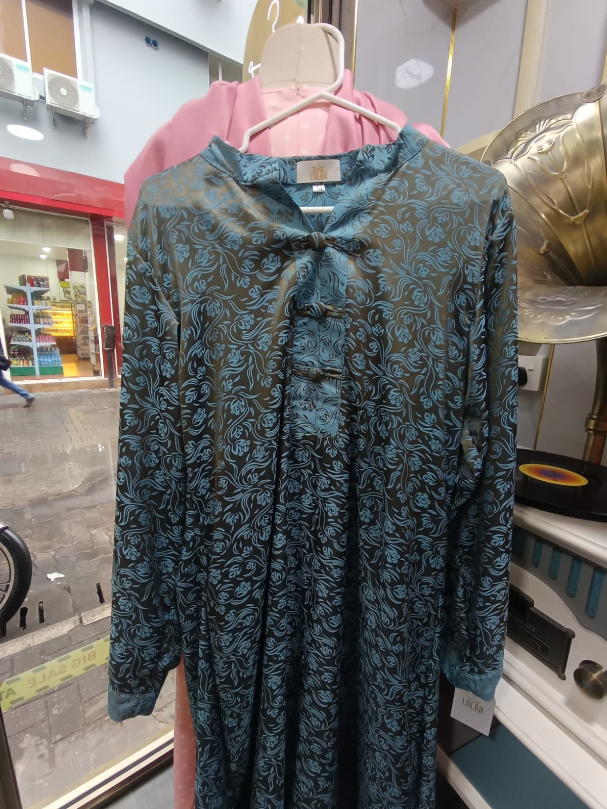 Pattern Dress with Chinese Colar